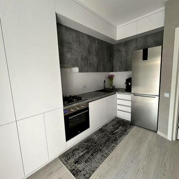 Однокімнатна квартира з сучасним ремонтом! Без комісії!