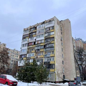 1-кімнатна вул.Кондратюка 4Г  Мінський масив