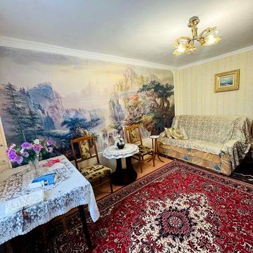 Продам трьох по вулиці Вʼячеслава Чорновола,16а.
