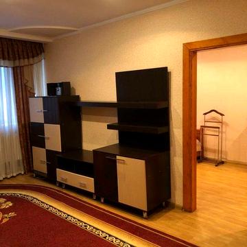 2к квартира  з АО в районі Сінного ринку