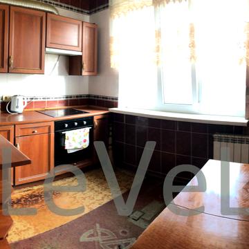 Каштанова вул., 12-Б