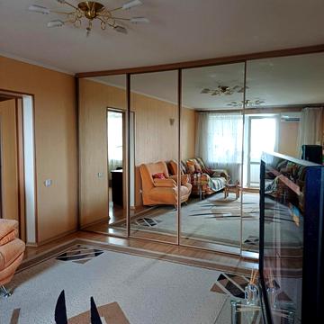 Святошинська пл., 1