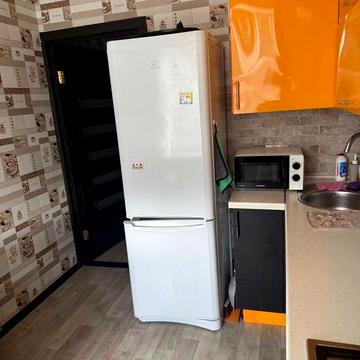 2-ккомнатная.василя симоненка 63.бар янтарный