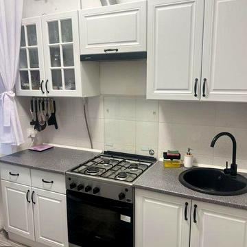 Продам двухкомнатную ПМ квартиру в  Александровском районе