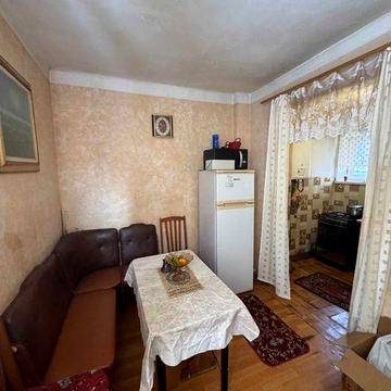 3-х кімн. кварт.1/2 90,0 м кв. вул. Максімовича ( район Проспекту).