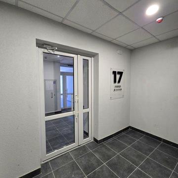 Продаж великої двокімнатної квартири в ЖК Парковий на Дніпрі, Митниця ЖК Парковий на Дніпрі