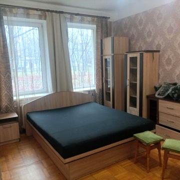 Простора 3х кім.квартира на Зелених