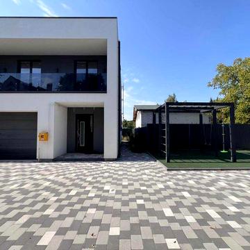 Продаж котеджу у Брюховичах! Центр