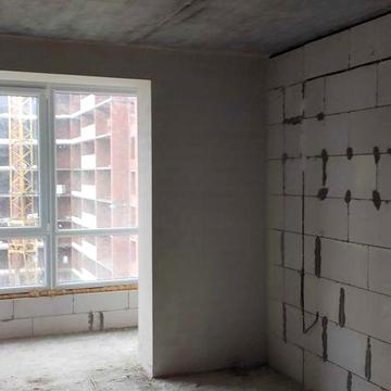 2к. квартира з коморою ЖК Мрія