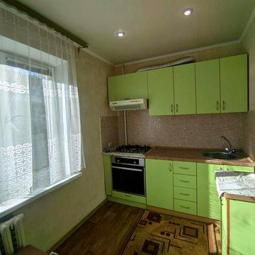 Тільки для сімї. 2-кім. На Пісках (1-й Південний)