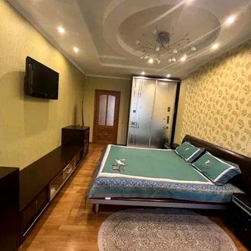 4-кімнатна, 2-поверх, готова до заселення, Волинська 10