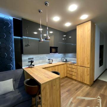 Ділова вул. (Димитрова), 1/2