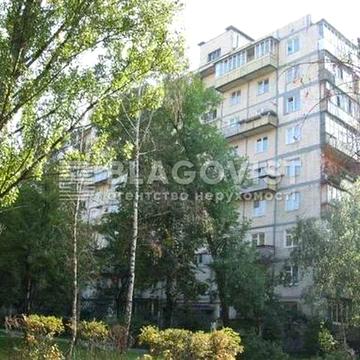 Продається квартира по вул.Зодчих 36 по дуже вигідній ціні.