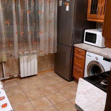 Продаж квартири 3к Пантелеймона Куліша, 1 м.Лівобережна Київ