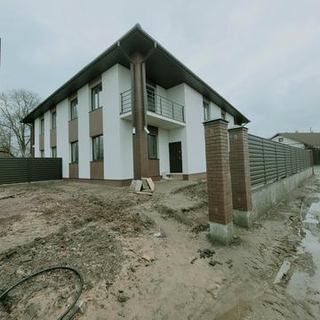 Барашівська вул., 11