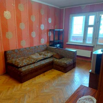 Ул.Олейника,9,метро Харьковская-11000грн