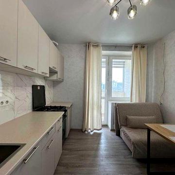 Теплая квартира у моря в новом, кирпичном доме с ремонтом КК