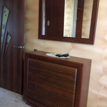 Сдам свою 2 к квартиру, правый берег. Без риэлторов и посредников .