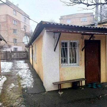 Продам частину будинку