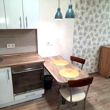 Здається  1к-студія ,ЖК Комфорт Таун, пр.Соборності 17, вільна