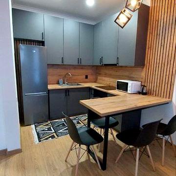 Здається 1/5 кімнатна квартира, ЖК " Квадрат "