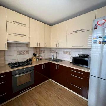 3 кімнатна 2 поверх 70 м автономне опалення Галицька/Пасічна