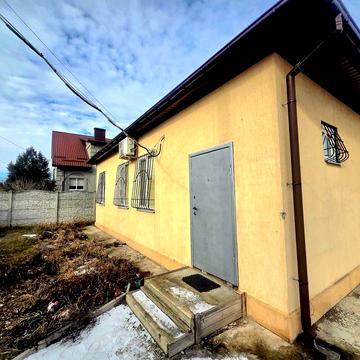 Продам гарний будинок у  Підгородньому