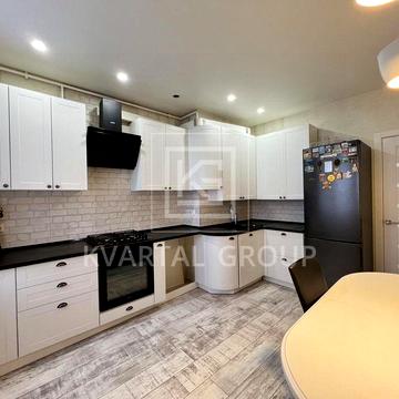 Продаж 2к квартира, вул. Західна 4