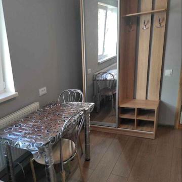 Вільна з 28 лютого