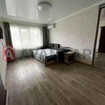 Однокімнатна квартира біля Алеї троянд