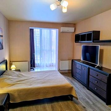 Оренда просторої 1 - кім кв. ЖК "Сімейний" , р-н "Митниця"