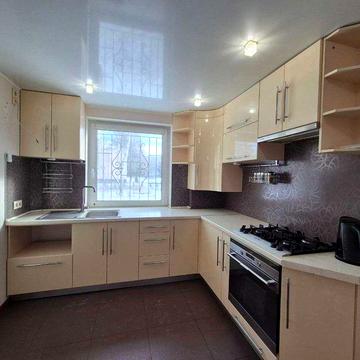 Половки продажа 3-х кімнатної квартири 1/5п 86м індивідувльне опалення