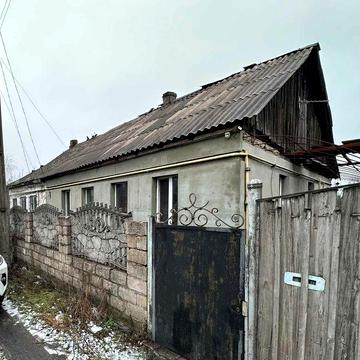 ОРЕНДА ½ БУДИНКУ, район річпорту