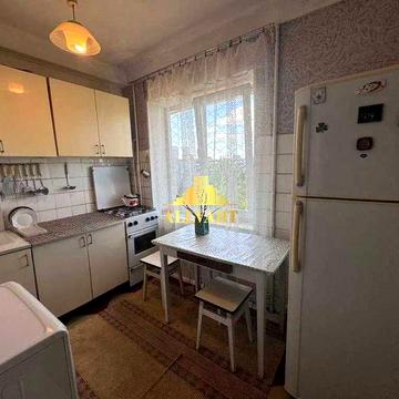 Продаж 4 кім. квартири вул. Плеханова Лівий берег, Метро Лівобережна