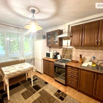 Довгострокова оренда 1к Квартира Плужника вулиця