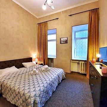 Костельна вул., 5