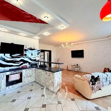 Продаж! Квартира з видом на озеро, Шумського 5, 107 м2