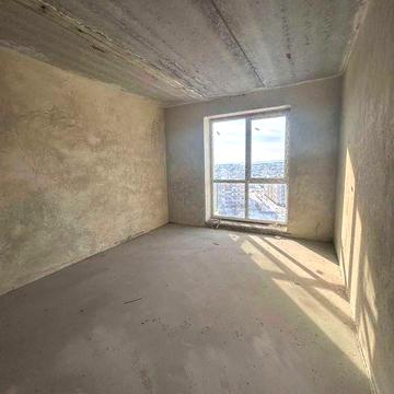 Продаж просторої квартири в новобудові