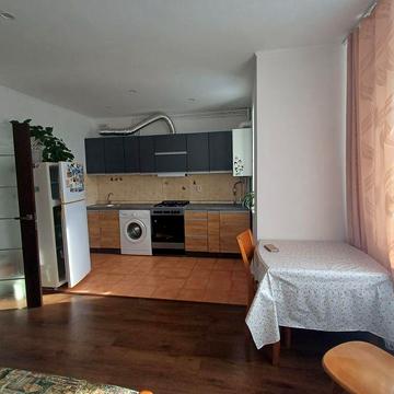 Здається в оренду 1 кім кв вул. Целевича.