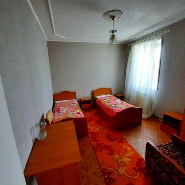 Недорого! Здається 1 кімн квартира на тривалий час