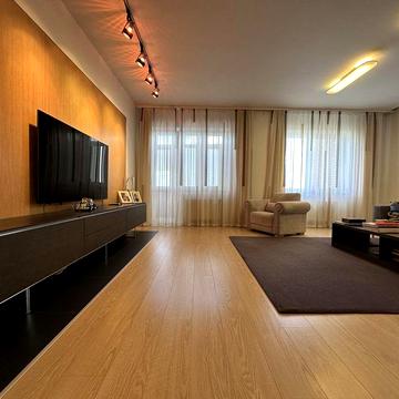 Продам 3 комнатную с паркингом  в нагорном районе Жк Феодосийский