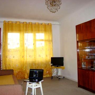 Продаж  3-х кімнатної квартири