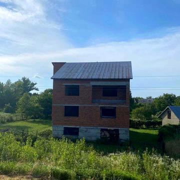 Продається будинок в м. Тячів