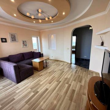 2-кім новобудВ.ВЕЛИКОГО(Герцена)(р-н парку ШЕВЧЕНКА) можливо з тваринк