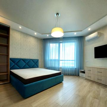 Зарічна вул., 1-В