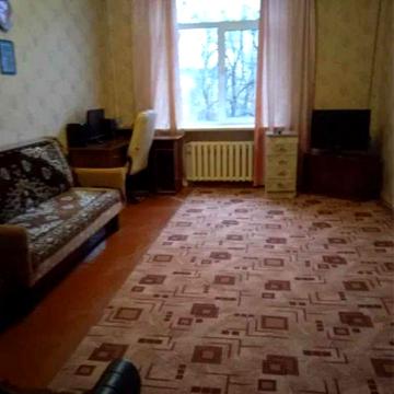 Чотирьох кімнатна квартира 92 м з можливістю перепланування.