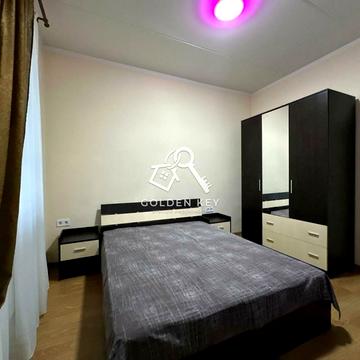 Єдності вул., 6