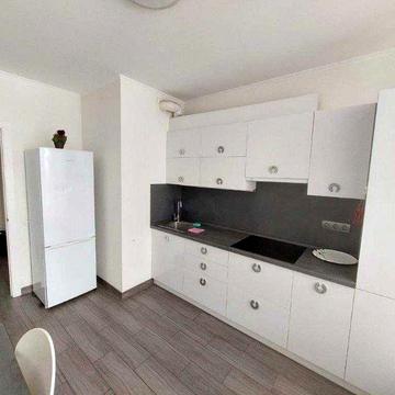 Оренда 1-к квартири в ЖК "Варшавський" на вул. Родини Крістерів 20.