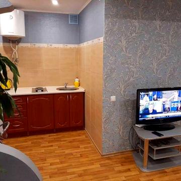 вул. Магістратська. Квартира-студія, власник