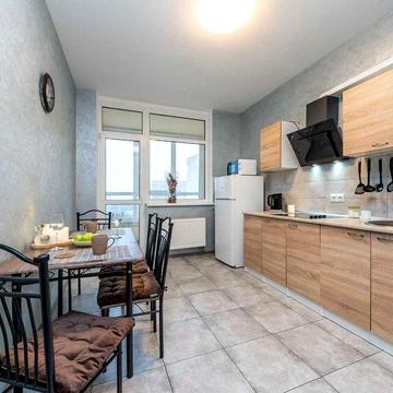 Продам світлу та простору 1к квартиру на Озерній